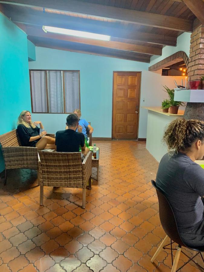 Global House Cr Hostel Backpackers Alajuela Habitacion Compartida 2 Camas Por Habitacion Extérieur photo